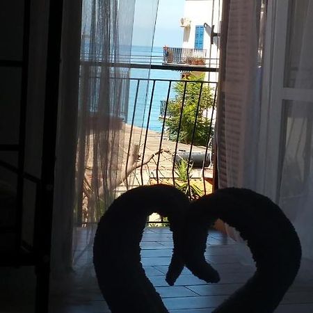 A Due Passi Dal Mare Bed & Breakfast Acquappesa Ngoại thất bức ảnh