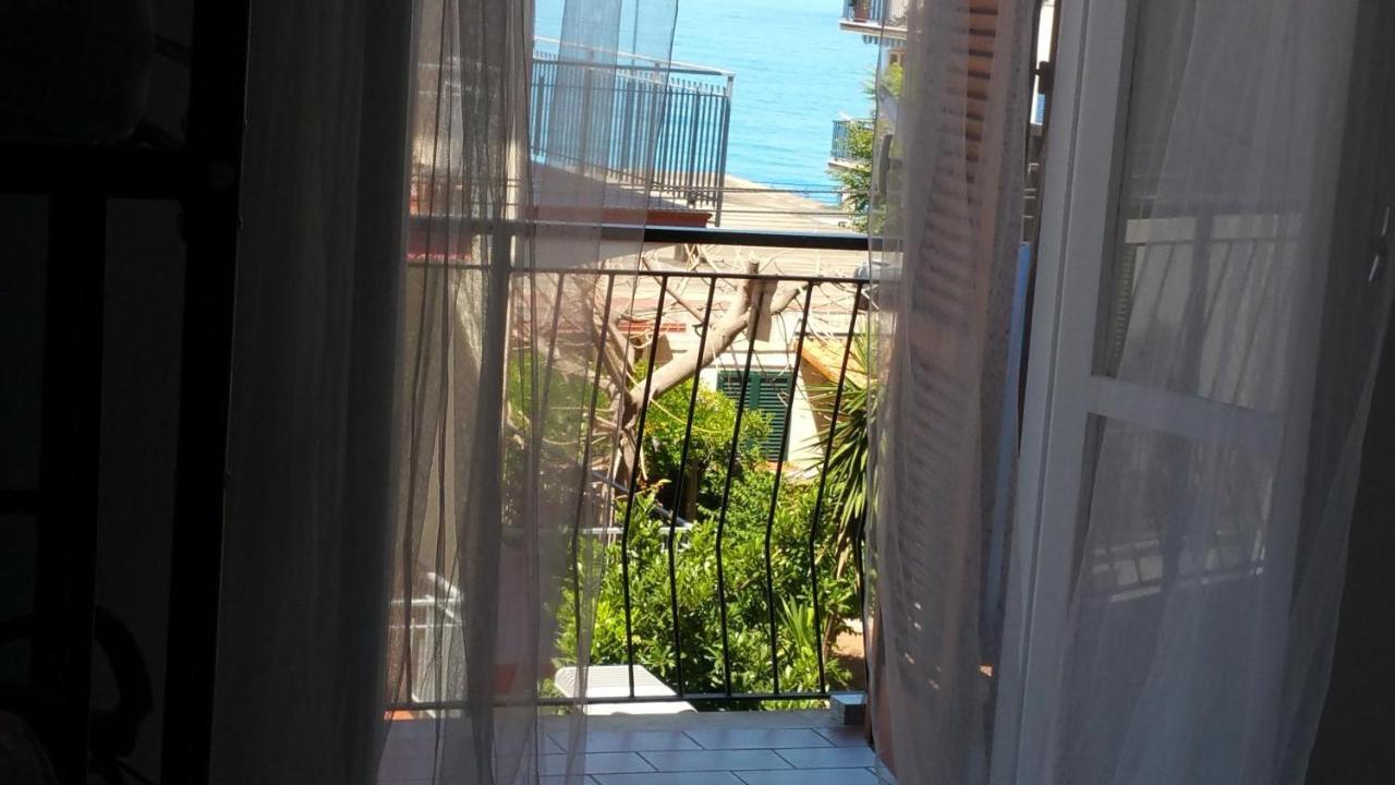 A Due Passi Dal Mare Bed & Breakfast Acquappesa Ngoại thất bức ảnh